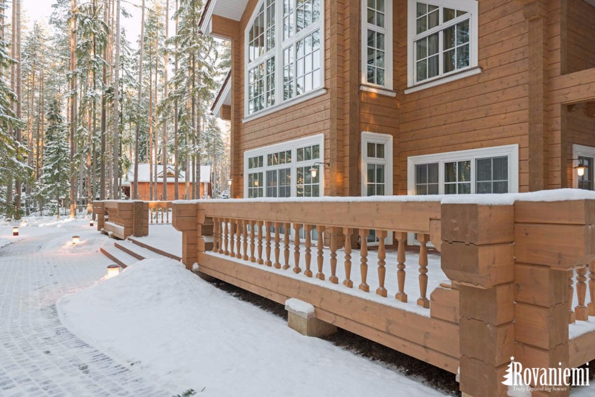 Фасад финского деревянного дома 656 кв. м Гелиос от Rovaniemi